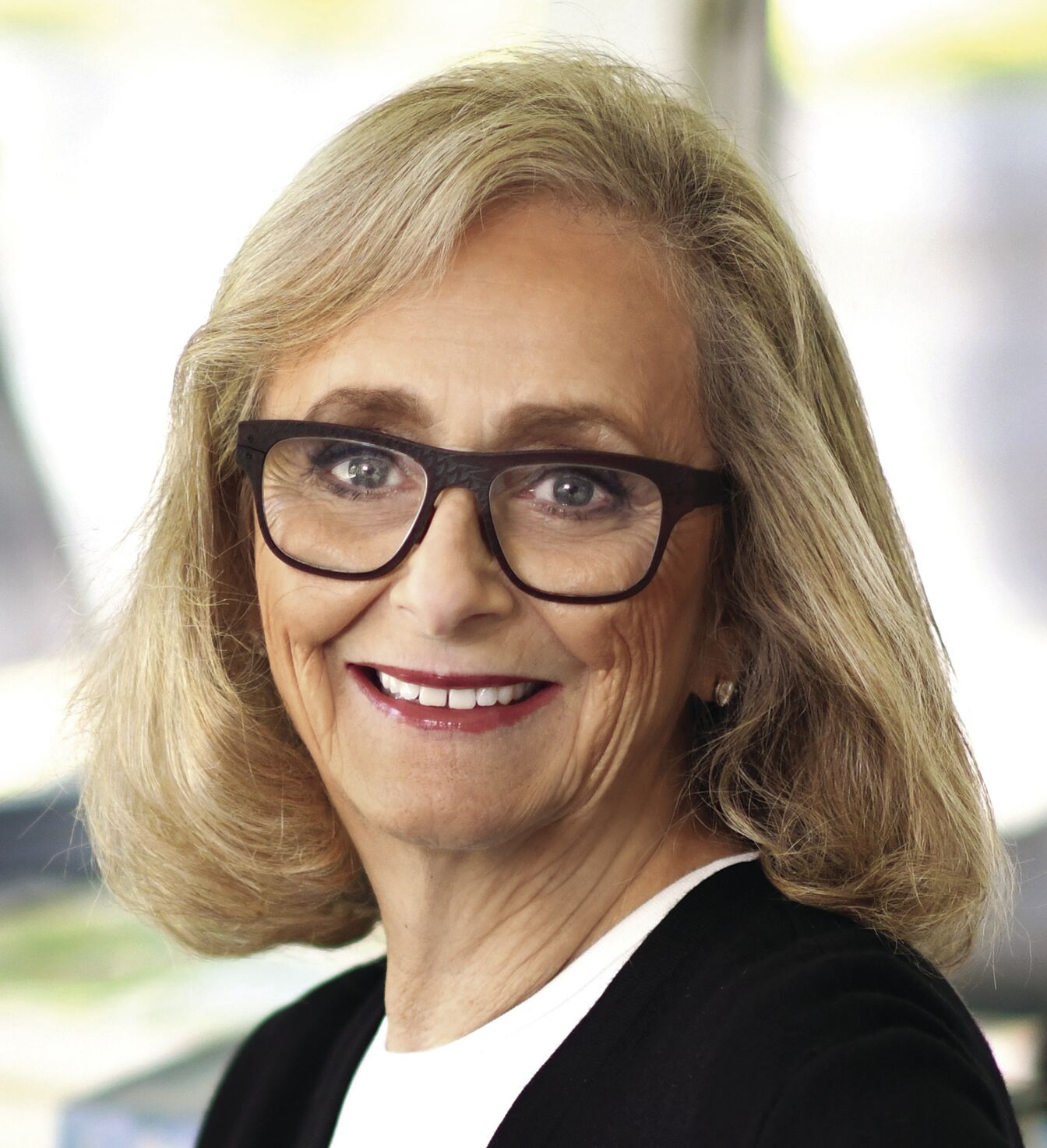 Rhonda Bland headshot